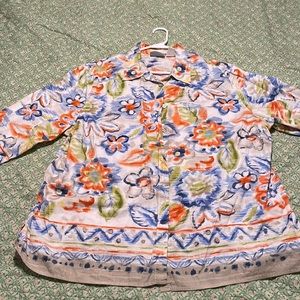 3/4 sleeve floral print shirt